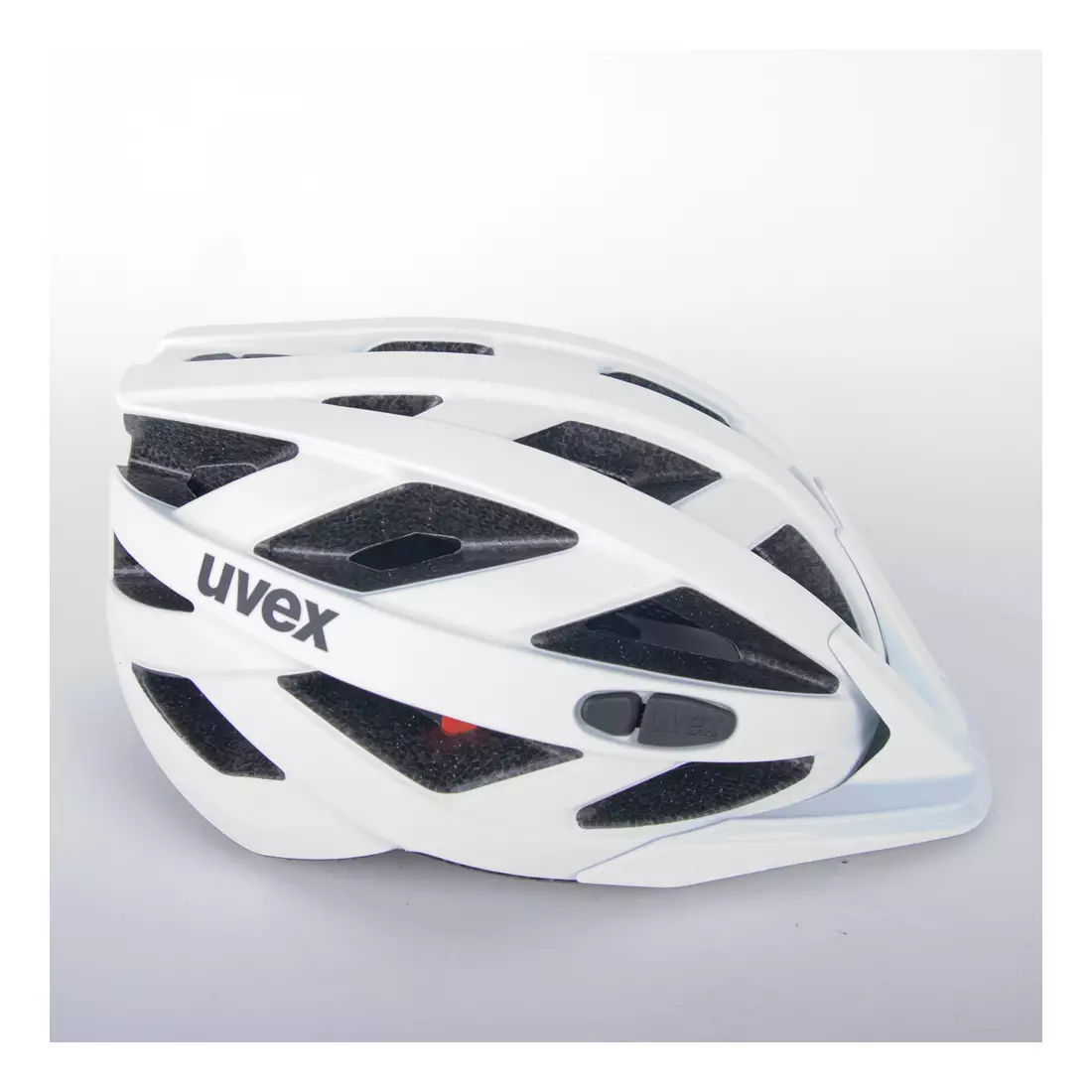 Cyklistická přilba  UVEX I-vo cc matná bílá