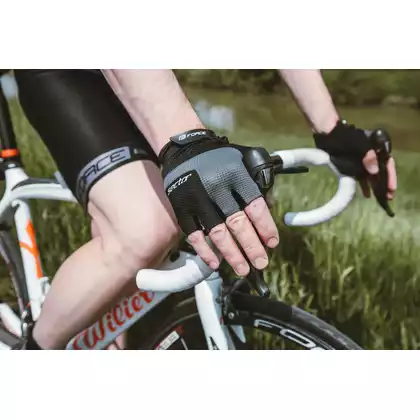 FORCE SECTOR Cyklistické rukavice, černé a šedé 