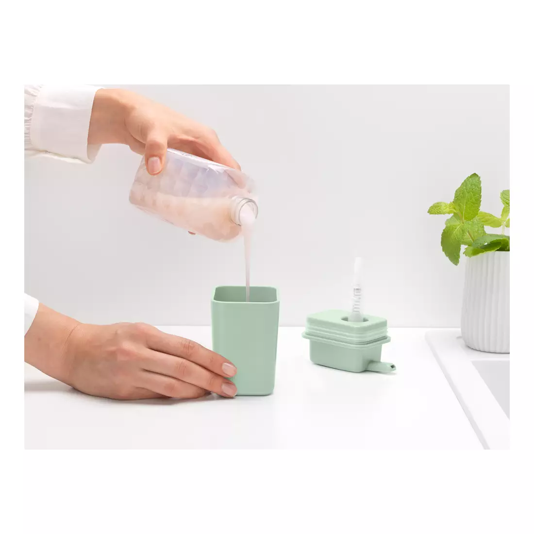 BRABANTIA JADE dávkovač tekutého mýdla 250 ml zelená
