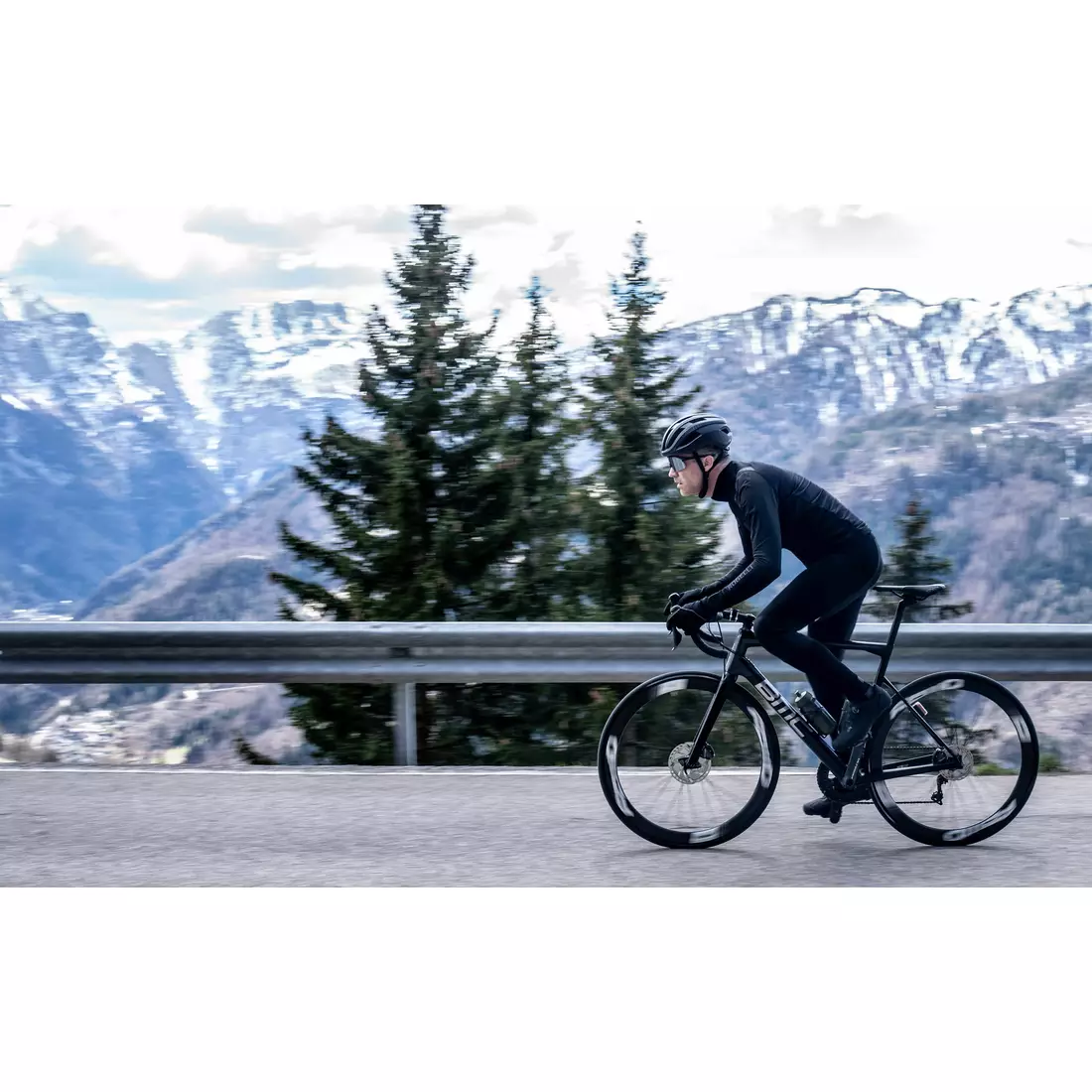 Cyklistická bunda Rogelli, zimní DISTANCE, černá