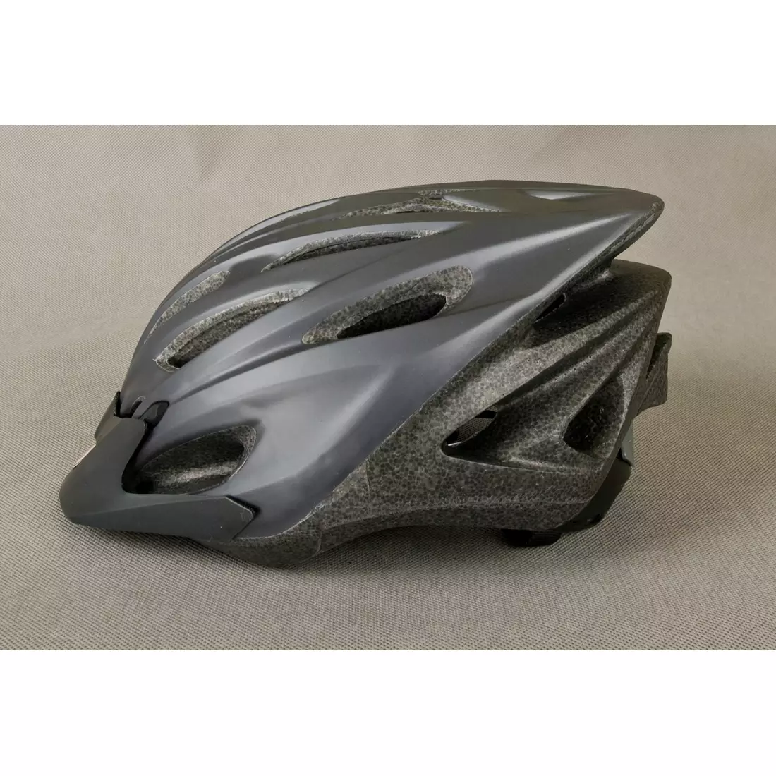 Cyklistická helma BELL SOLAR FLARE černá titanová