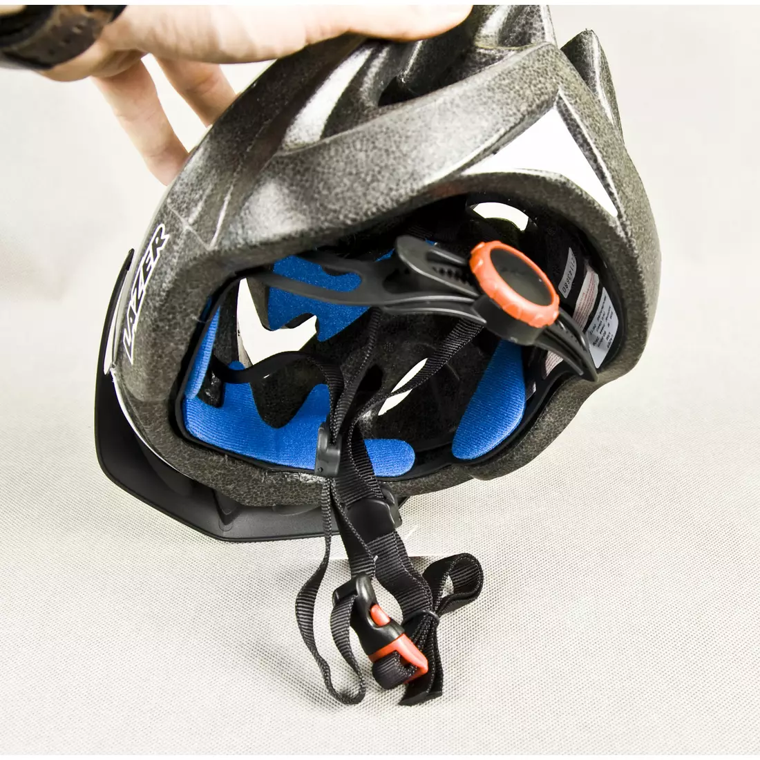 LAZER X3M cyklistická helma MTB , šedo-stříbrná