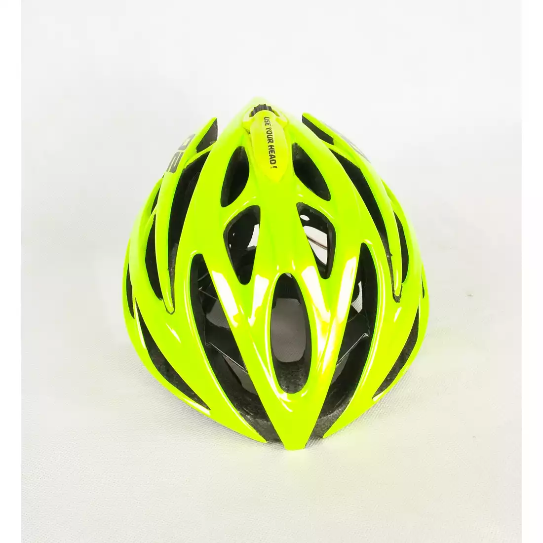 LAZER O2 cyklistická helma, žlutá
