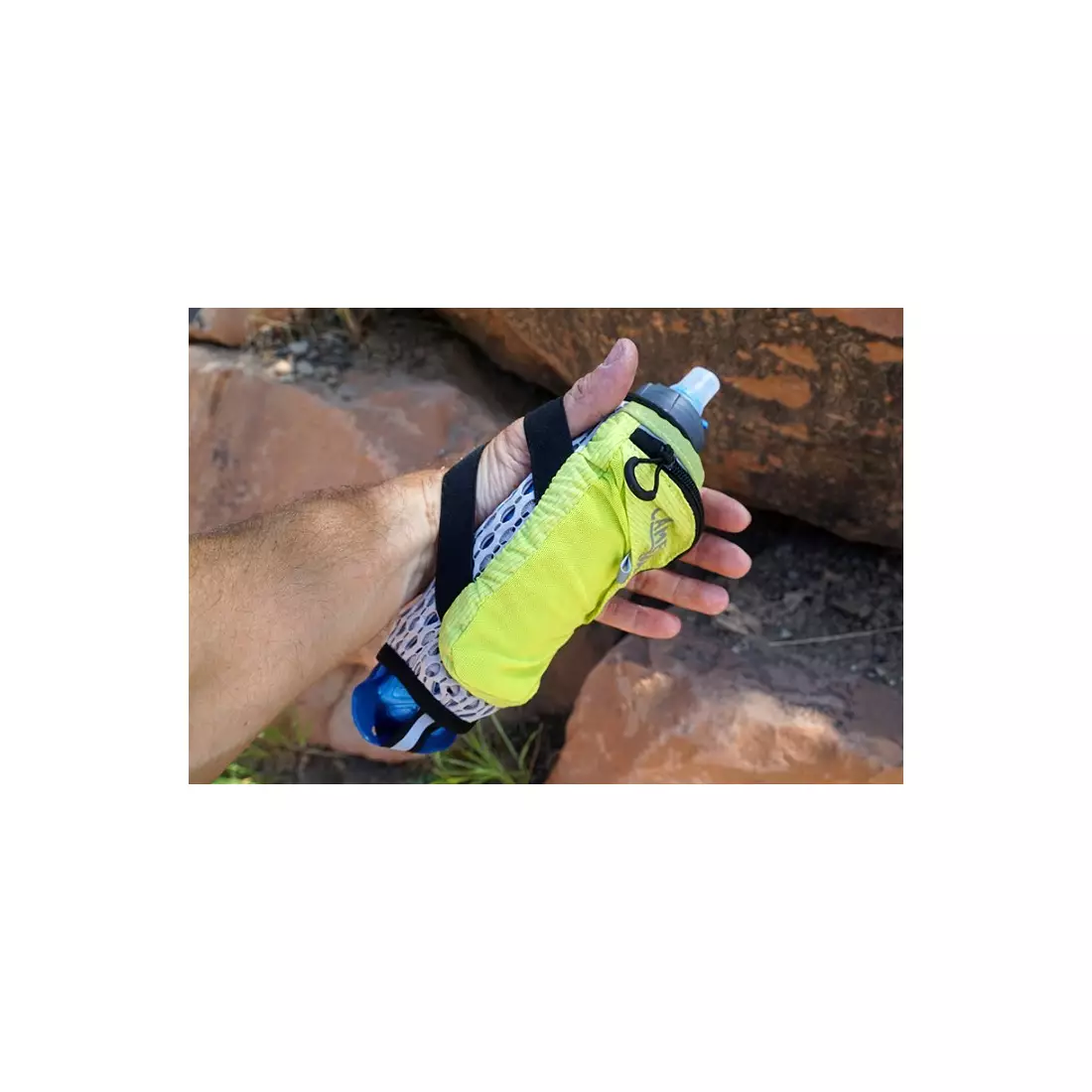 Camelbak SS17 Ultra Handheld Chill 17 oz/ 0,5 l Quick Stow Flask Lime Punch/Black 1143301900