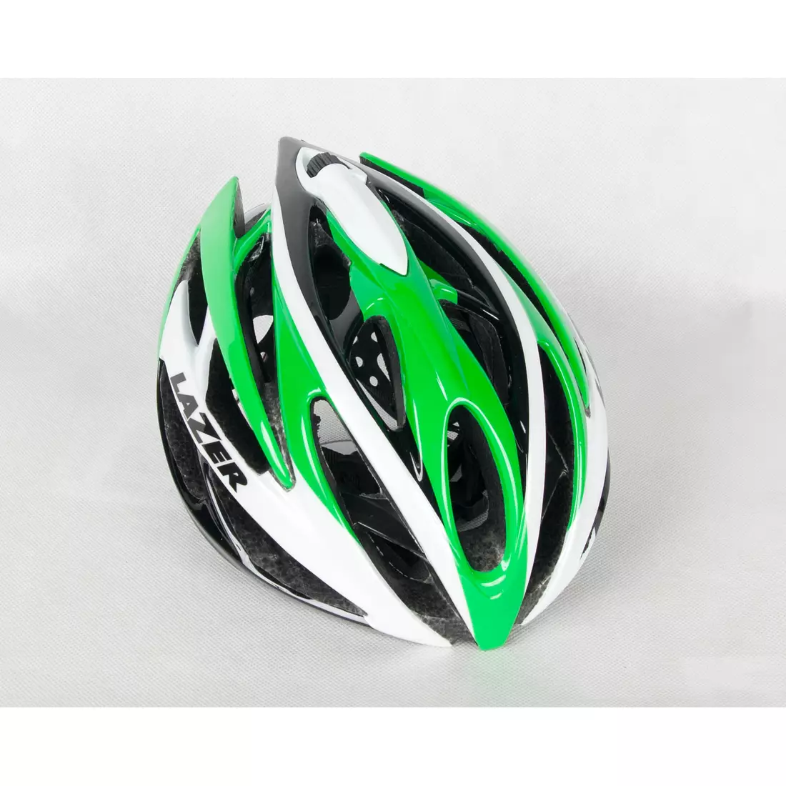 Silniční cyklistická helma LAZER O2 zelená a bílá